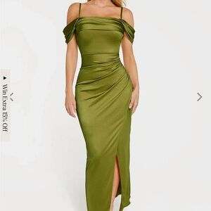 Chic Off-Shoulder Green Maxi Dress
